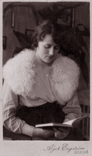 Alma Engström